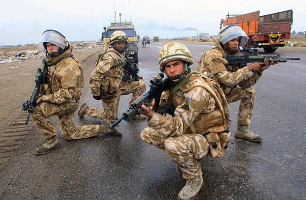 Великобритания увеличивает число военных в Ираке