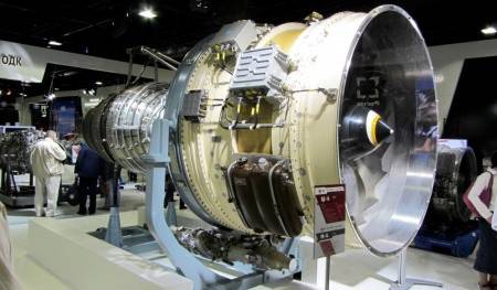 Перспективный двигатель ПД-14 будет оснащён электронной системой перемещения реверса