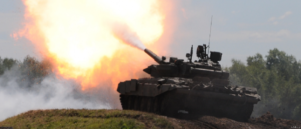 Донецк под плотным огнём, ясиноватский блок пост расстрелян танками