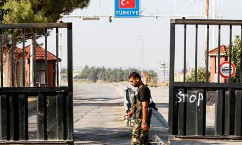 Турецкие военные расстреляли женщин и детей на границе