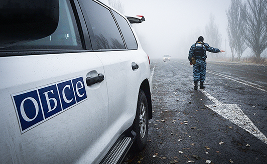 Порошенко тяп-ляп: Берлин отдувается за бред о вооруженной миссии ОБСЕ