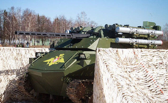 Российский робот-танк «Уран-9»: бесполезная игрушка или революция?