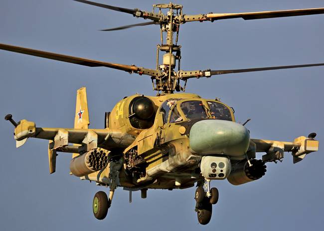 Первые видео с вертолетами Ми-28Н и Ка-52 на аэродроме Шайрат