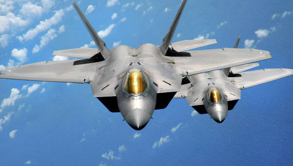Defense News: США хотят угнаться за Россией и Китаем, воскресив F-22