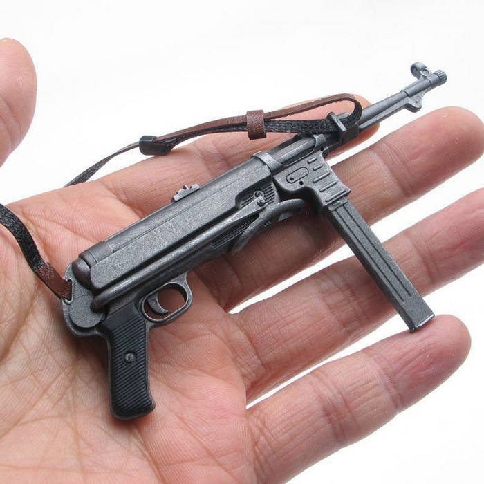 Точная копия немецкого пистолета-пулемета MP40