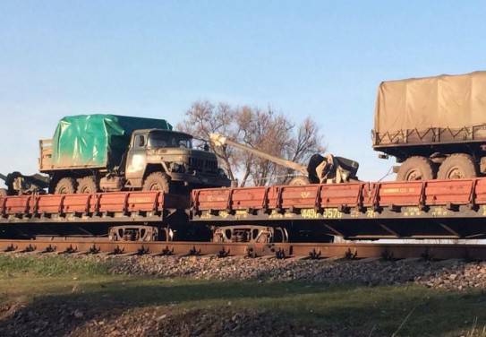 Крым и Донбасс под прицелом: ВСУ стягивают технику по всем фронтам