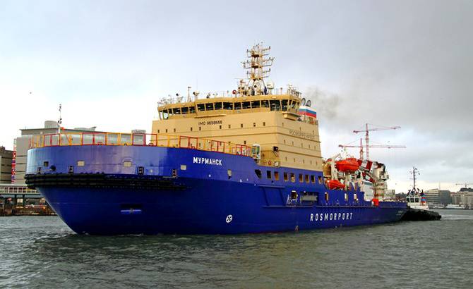 Новый ледокол "Мурманск" успешно прошел испытания в Арктике