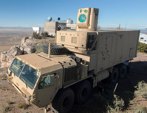 Мобильная лазерная установка армии США