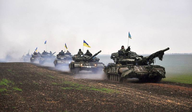 Перемирие? Нет, не слышали: Киев готовит большую войну