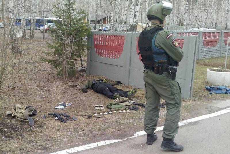 В Казани в перестрелке на спортивной базе МВД погибли три человека В Казани в перестрелке на спортивной базе МВД погибли три человека