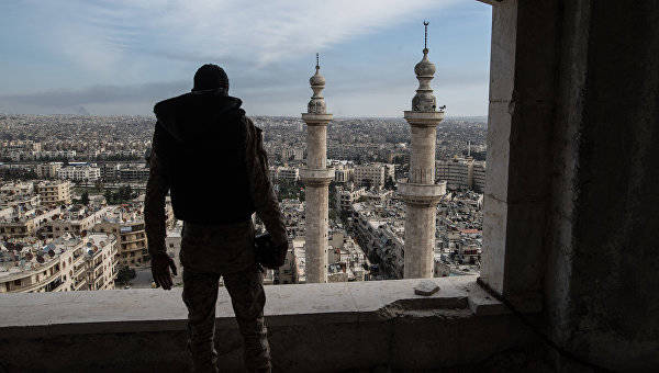 Террористы пытаются установить контроль над трассой Алеппо и Хомс