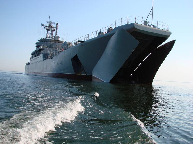 Российские корабли зашли в Японское море