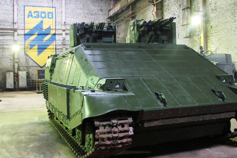 Нацисты породили крота: городской танк «Азовец»