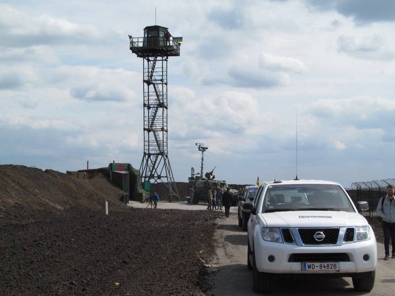 Военная "стена" на границе Украины и России