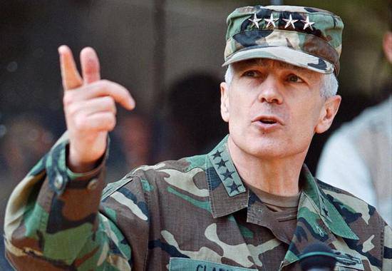 Генерал Кларк: Ядерный удар по Варшаве не заставит НАТО сдаться России