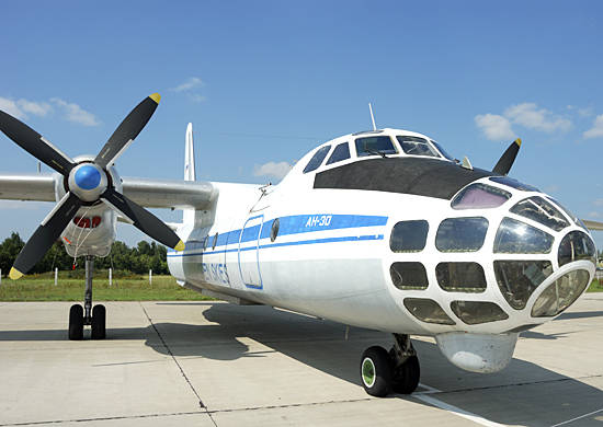 Поляки проинспектируют Россию на украинском самолёте Ан-30Б