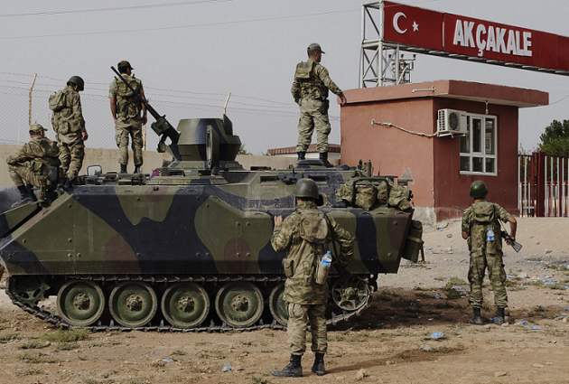 Турция поставила танки террористам в Сирию