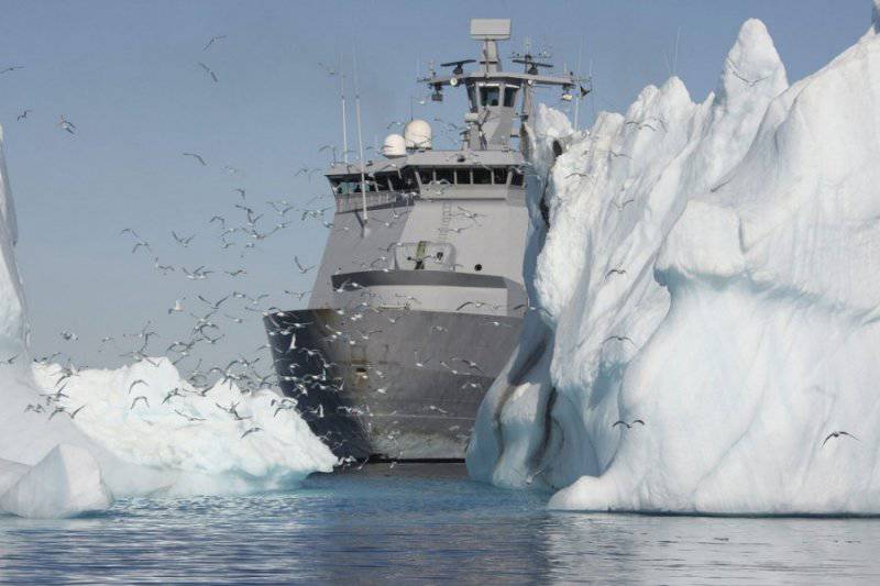 Патрульный корабль ледового класса «Свалбард» Береговой Охраны Норвегии