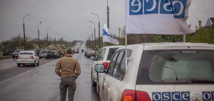 Страхи Порошенко: как полиция ОБСЕ спасет Украину от нацистов и радикалов