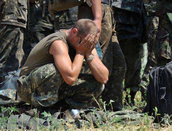 Хроника Донбасса: ВСУ готовят наступления, а силовики бегут к ополченцам