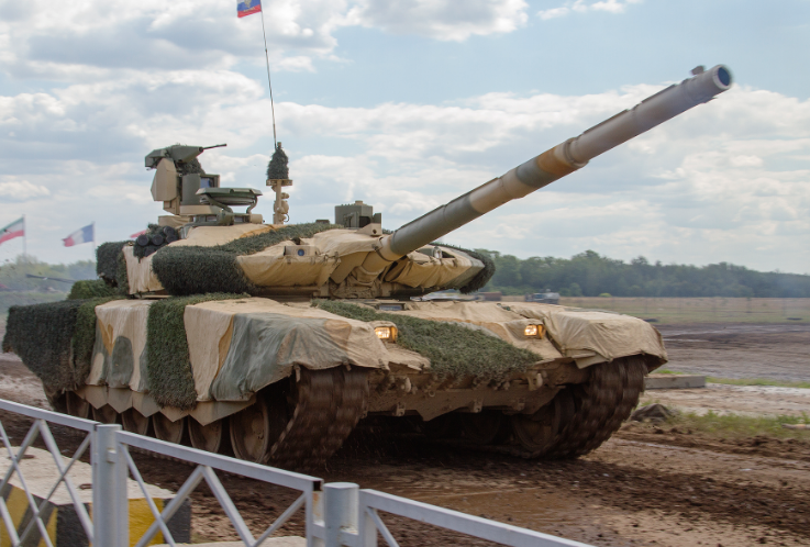 Российский Т-90 одним видом «уничтожит» беспомощный немецкий танк ATD
