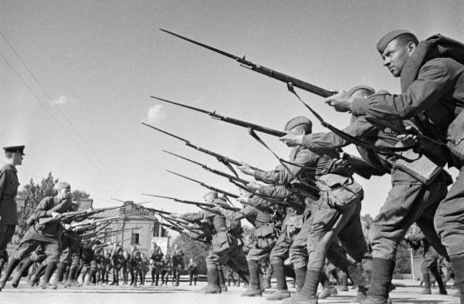Легендарная, непобедимая: Красная Армия, защитившая мир от нацизма