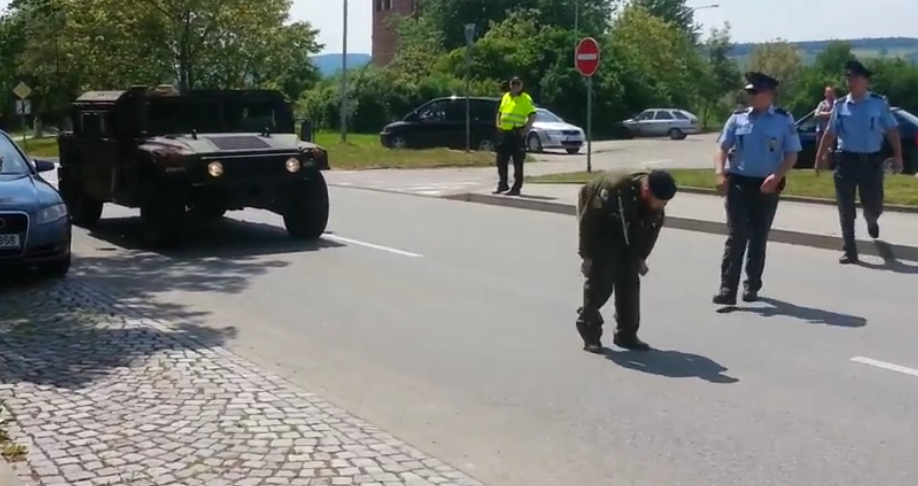 Чешский ветеран недвусмысленно объяснил американским военным куда им ехать