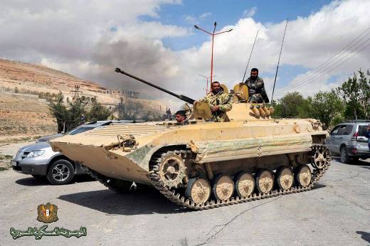 В Сирии БМП-2 разнесет вдребезги любой автомобиль смертников