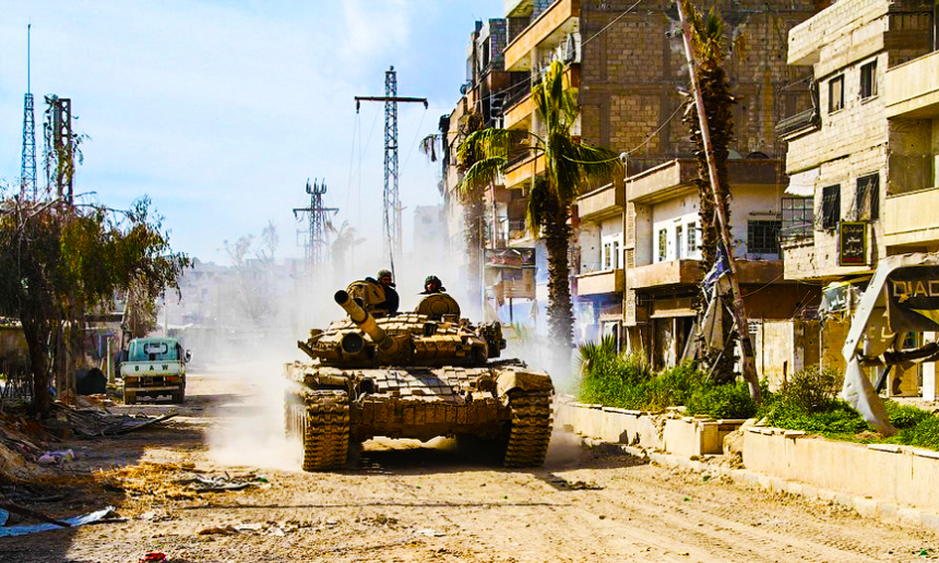 Бронетанковая дивизия Асада снесла штаб боевиков в Эс-Сувайде