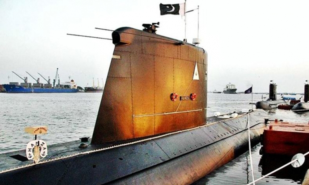Реанимация пакистанской подводной лодки в Турции