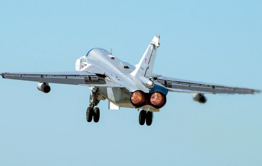 Боевые самолеты над Крымом: кадры соревнований «Авиадартс»