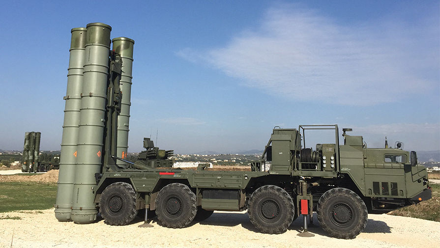 Россия поставила Беларуси две зенитных ракетных системы С-400