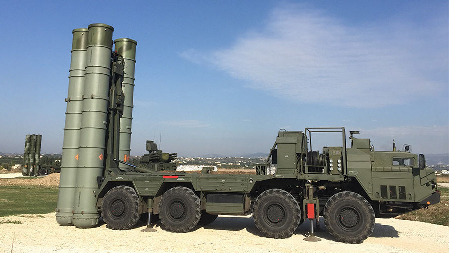 Россия поставила Беларуси две зенитных ракетных системы С-400 Россия поставила Беларуси две зенитных ракетных системы С-400