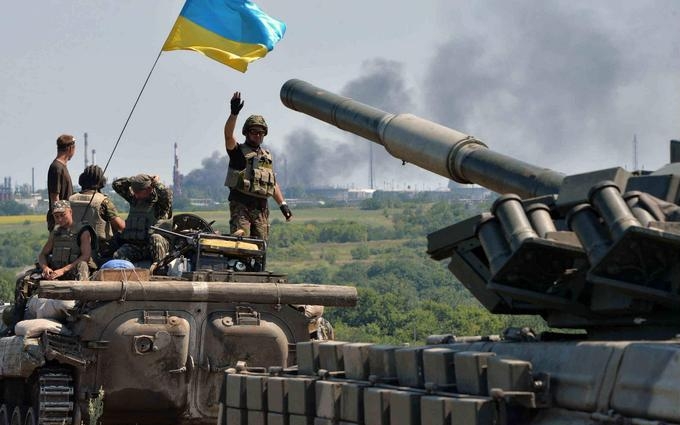 Хроника Донбасса: обстановка накаляется, ВСУ стягивают силы к Мариуполю