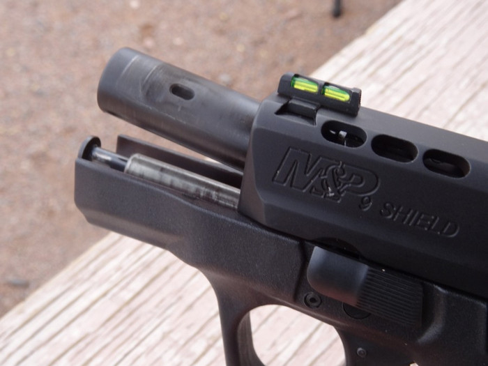 Пистолеты M&P SHIELD обновят тритиевыми прицелами