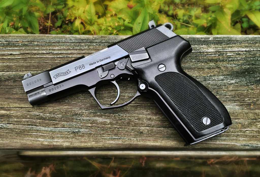 Пистолет Walther P88