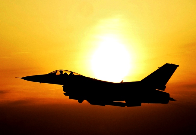 ВВС США приходит конец: два F-16 уничтожены в результате столкновения