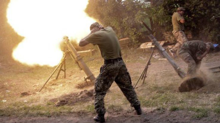 ВСУ обстреливают Коминтерново, в Лисичанск прибыли наемники