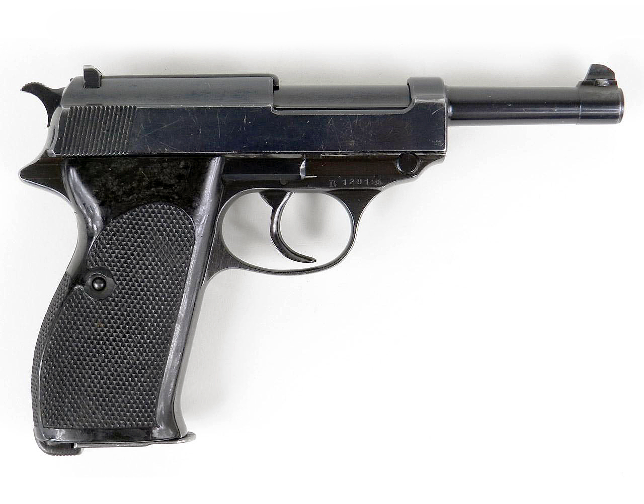 Пистолет Walther HP