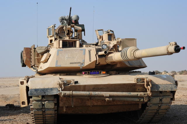 США направляют танки поближе к границам России