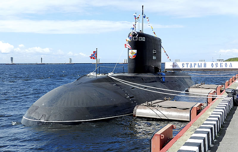 Российская подлодка «Старый Оскол» взяла курс на Черное море