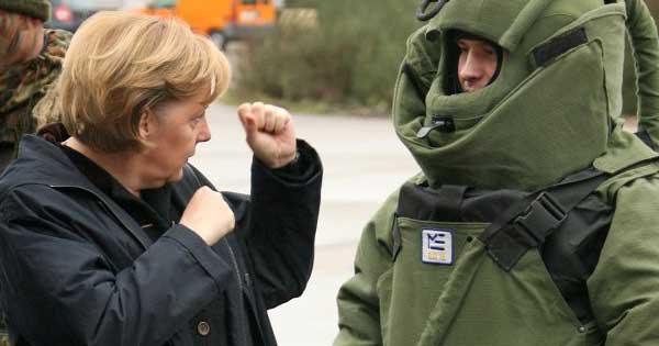 Ангела Меркель берёт курс на милитаризацию
