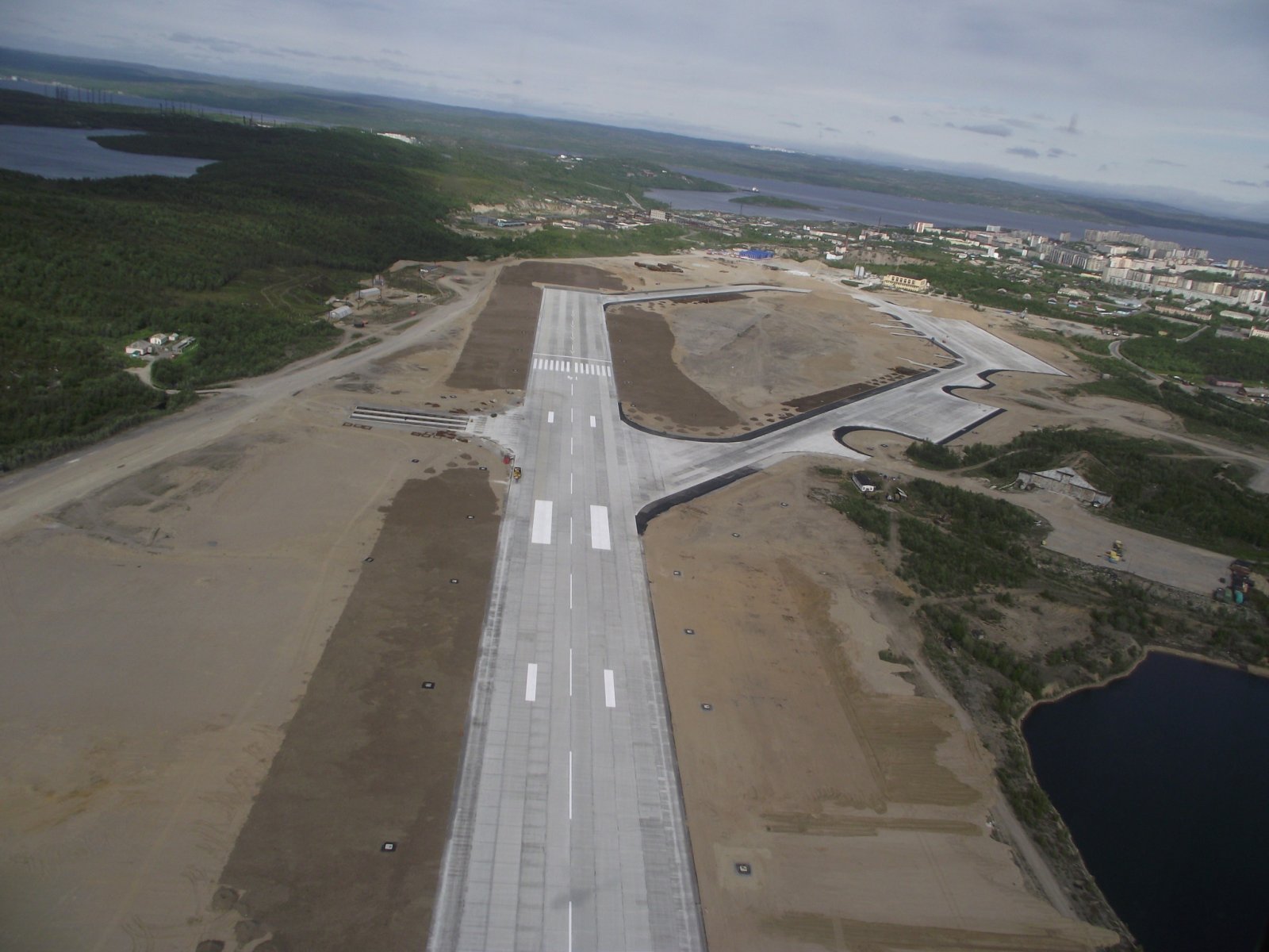 Продолжается реконструкция аэродрома Североморск-1