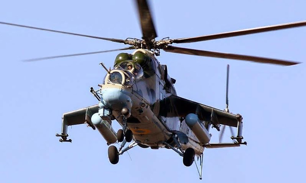 Украинские вертолёты на границе с Крымом: Киев готовится к войне?