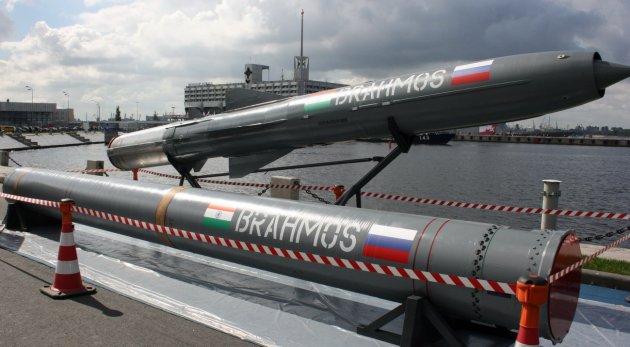 Россия и Индия готовы продавать ракеты «БраМос»