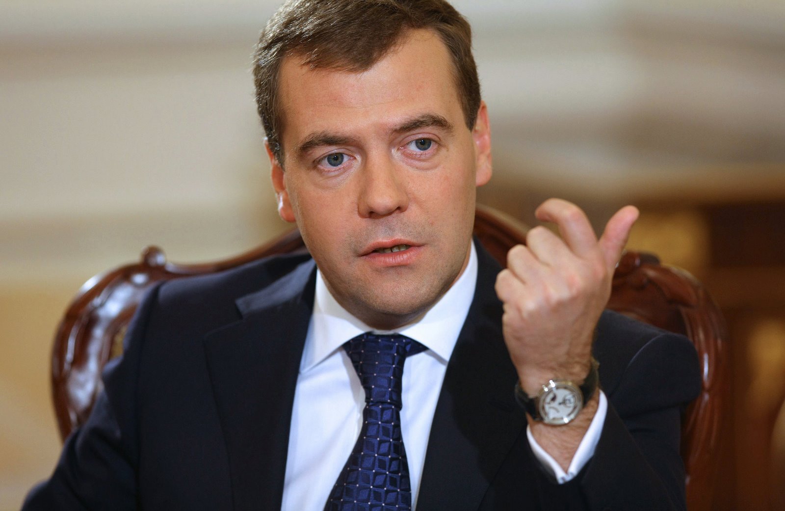 Медведев предложил ратифицировать соглашение об авиабазе в Сирии