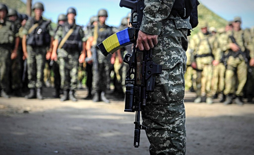 Украина перебрасывает вооруженные силы, подготовленные НАТО, в Донбасс