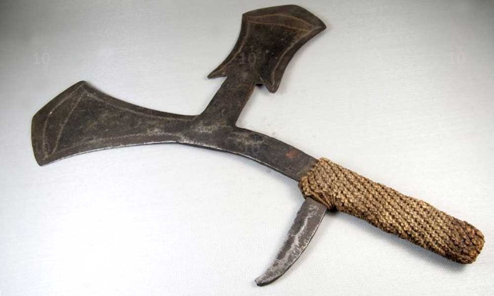Кпинга — смертоносное холодное оружие с мужским отличием