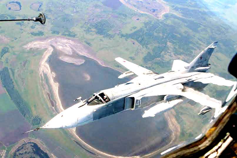 Дозаправка Су-24МР в воздухе