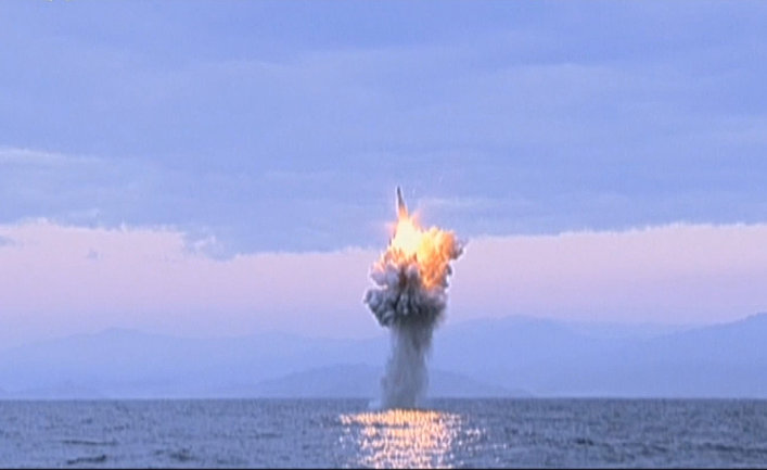 Северокорейская баллистическая ракета взорвалась на высоте 10 км